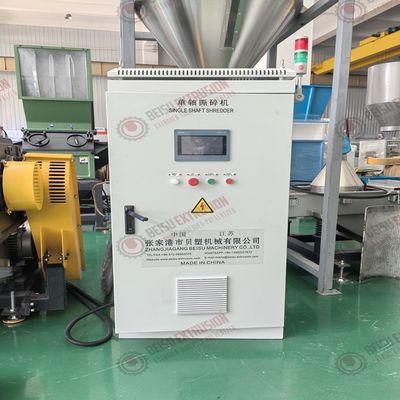 Industrial Plastic Shredder Machine with 22 Kw Motor Power 50MM Screen Sieve and D2/SKD-11 Blades for Efficient Recycling