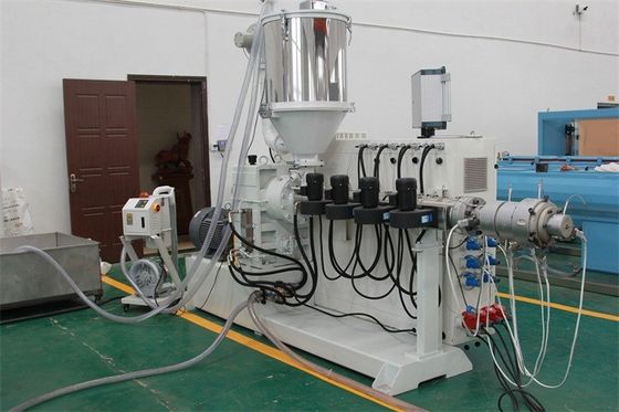 PE / PPR Pipe Plastic Extrusion Machine Internationally renowned brand Motor High Performance